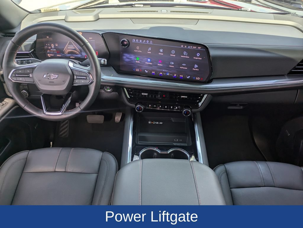 Used 2026 Chevrolet Suburban RST w/ RST Capability Package AWD/4WD image 17