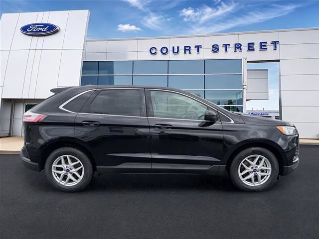 Certified 2021 Ford Edge SEL w/ Convenience Package AWD/4WD image 4