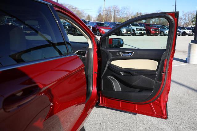 Certified 2022 Ford Edge SEL w/ Convenience Package image 25