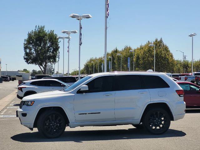 Used 2021 Jeep Grand Cherokee Laredo X AWD/4WD image 7