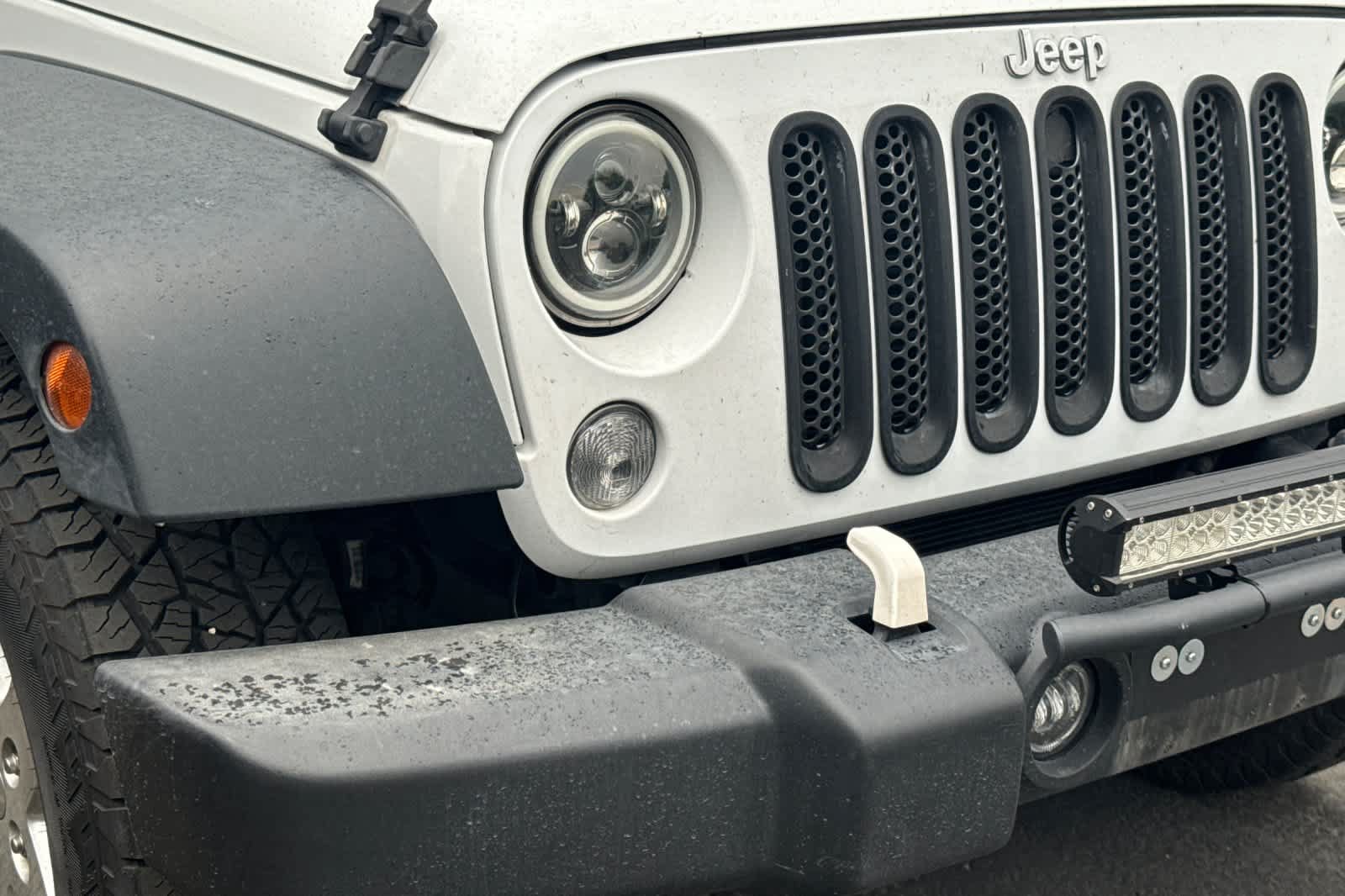 Used 2017 Jeep Wrangler Sport w/ Quick Order Package 24S AWD/4WD image 8