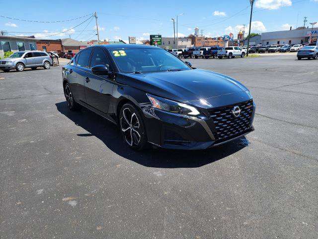 Used 2023 Nissan Altima 2.5 SR w/ SR Premium Package FWD image 7