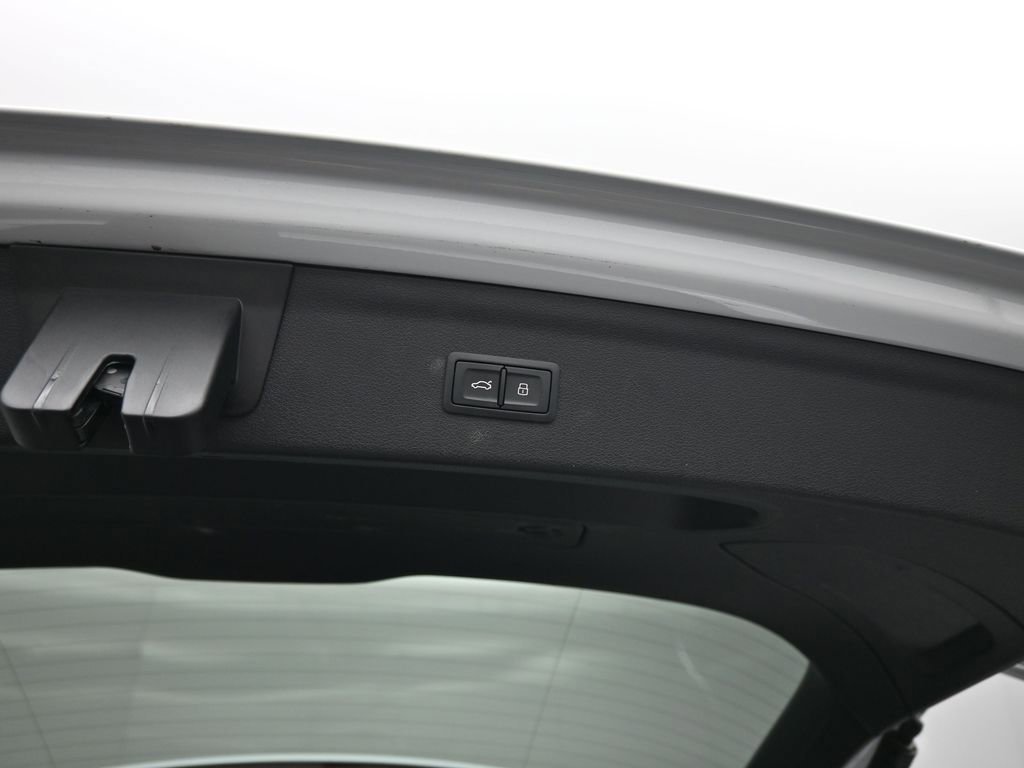 Used 2018 Audi Q3 2.0T Premium image 49