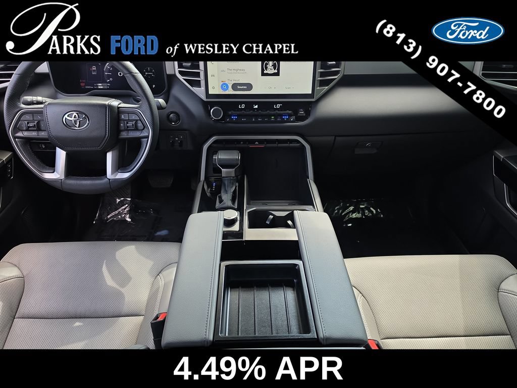 Used 2025 Toyota Tundra Limited AWD/4WD image 10
