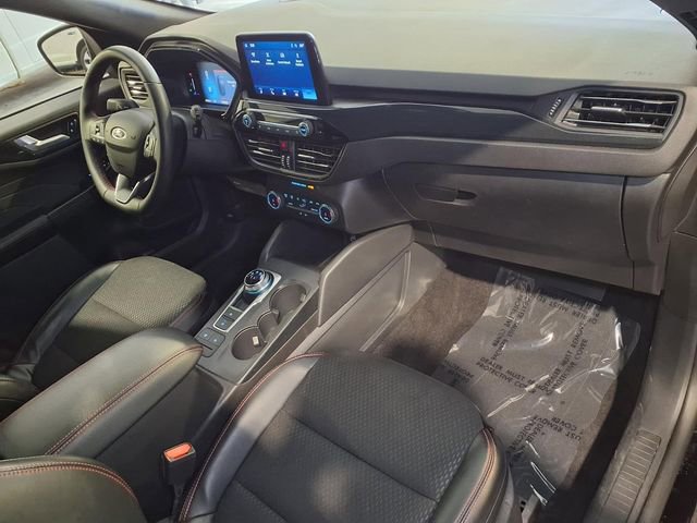 Certified 2025 Ford Escape ST-Line FWD image 28