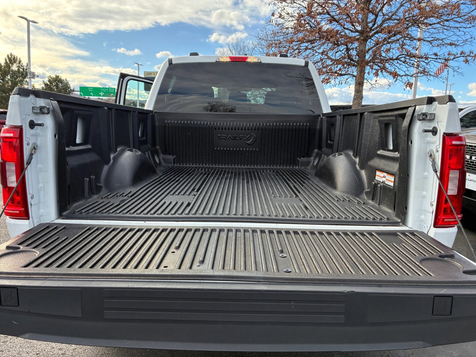 Certified 2022 Ford F150 XLT w/ XTR Package image 32