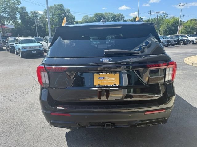 Certified 2026 Ford Explorer ST-Line AWD/4WD image 6