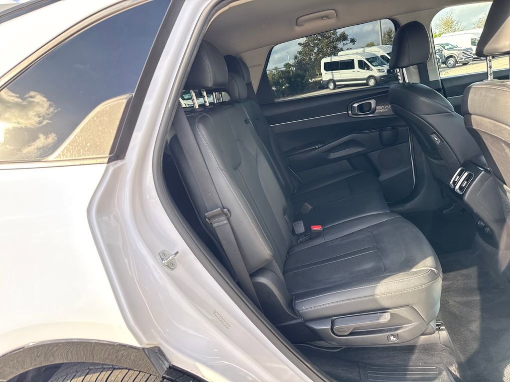 Used 2022 Kia Sorento S image 25