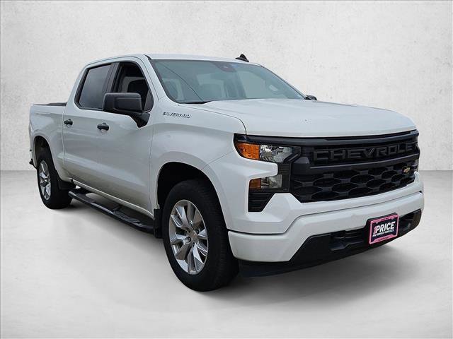 Used 2023 Chevrolet Silverado 1500 Custom image 3