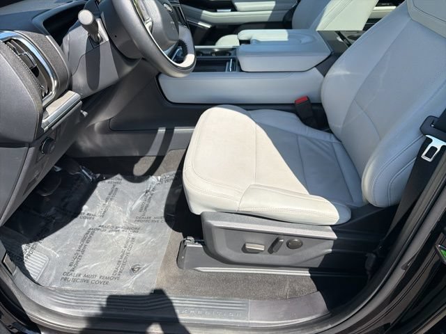 Certified 2025 Ford Expedition Max Platinum AWD/4WD image 18