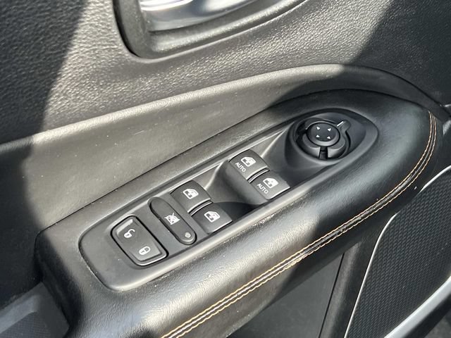 Used 2019 Jeep Compass Limited AWD/4WD image 16