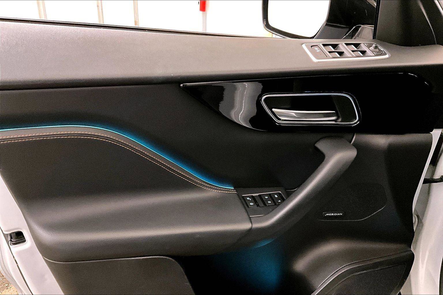 Used 2020 Jaguar F-PACE Prestige image 22