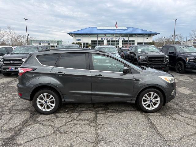 Certified 2017 Ford Escape SE w/ Equipment Group 201A image 4