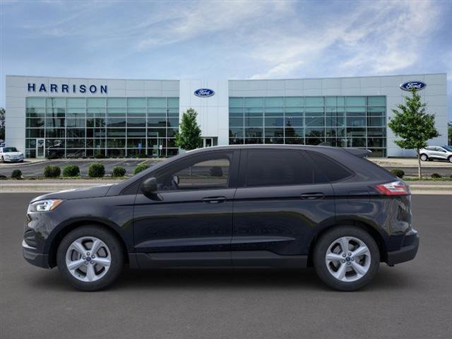 Certified 2024 Ford Edge SE image 5