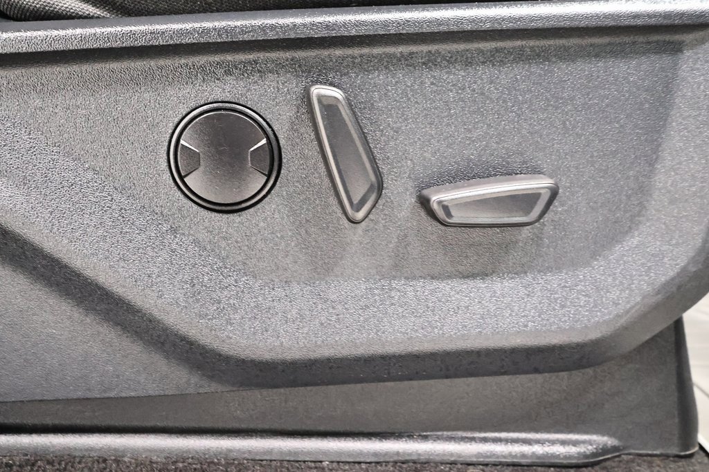 Certified 2021 Ford F150 XLT w/ Equipment Group 302A High image 18