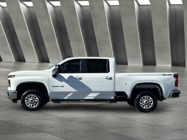 Used 2025 Chevrolet Silverado 2500 LT w/ Convenience Package AWD/4WD image 6
