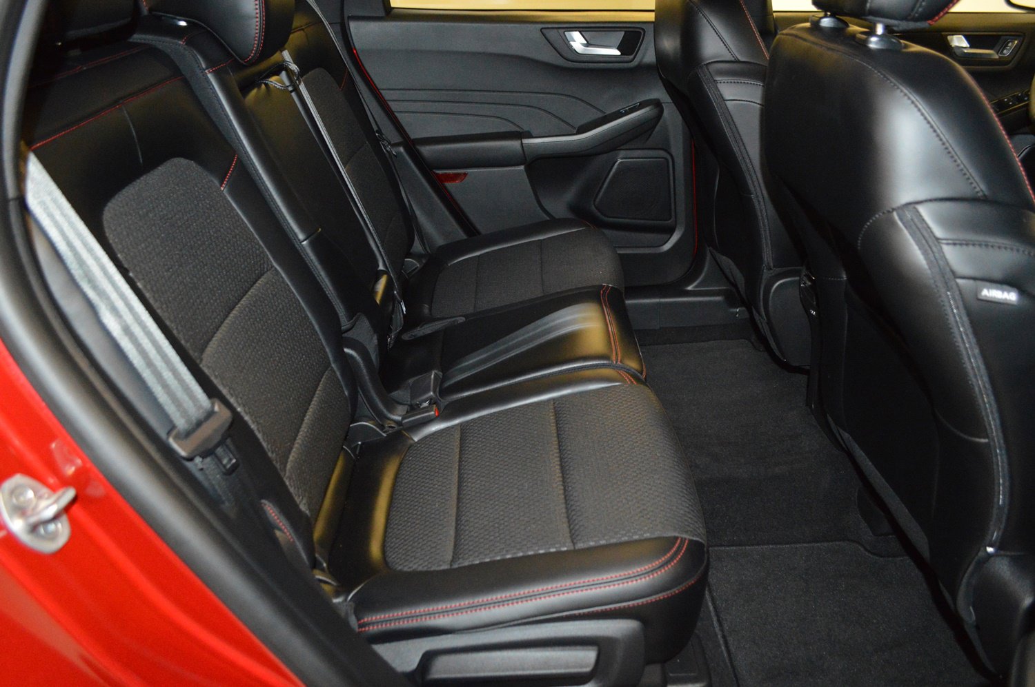 Certified 2024 Ford Escape ST-Line w/ Tech Pack #1 image 12