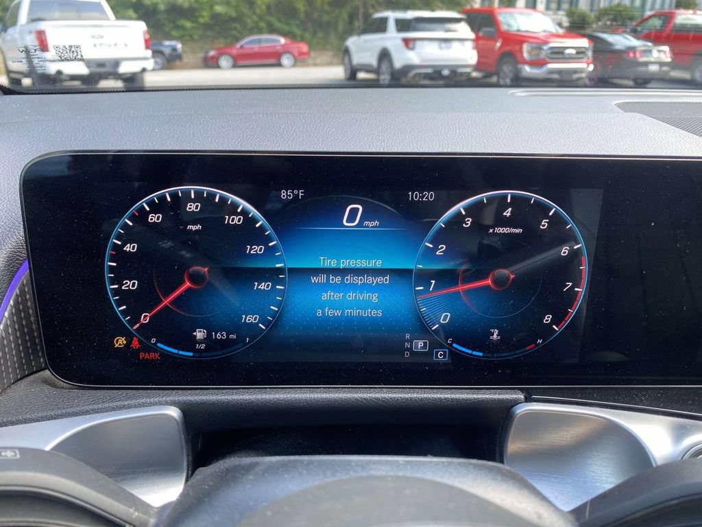 Used 2022 Mercedes-Benz GLB 250 w/ Premium Package Lite image 22