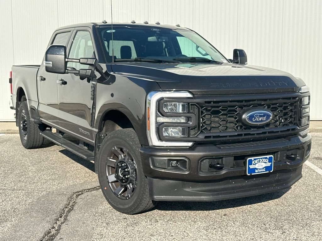 Certified 2024 Ford F250 Lariat w/ Sport Appearance Package AWD/4WD image 10