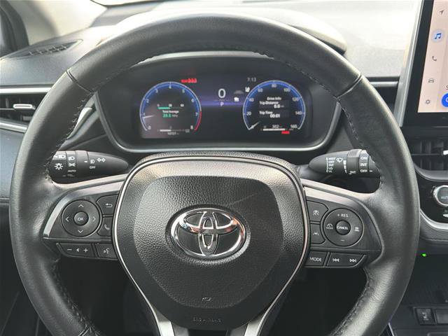 Used 2026 Toyota Corolla Cross XLE FWD image 21