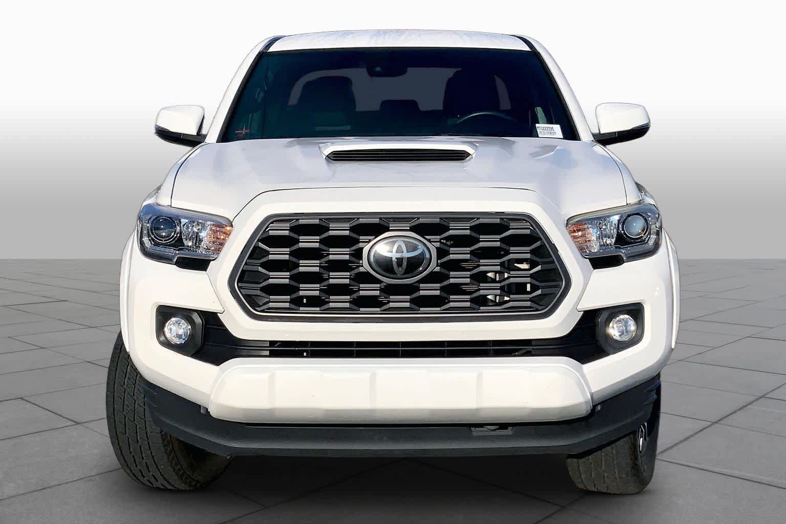 Used 2021 Toyota Tacoma TRD Sport RWD image 3
