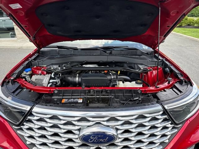 Certified 2021 Ford Explorer Platinum w/ Equipment Group 601A AWD/4WD image 18