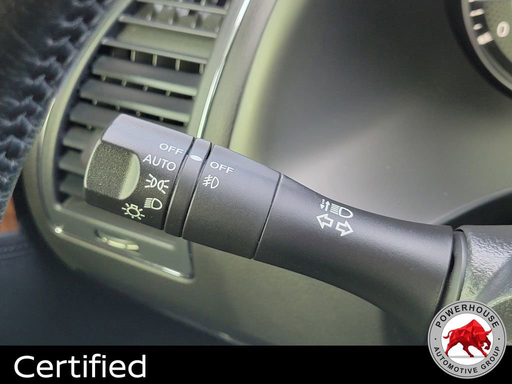 Used 2022 Nissan Armada SL w/ Captain's Chairs Package image 34