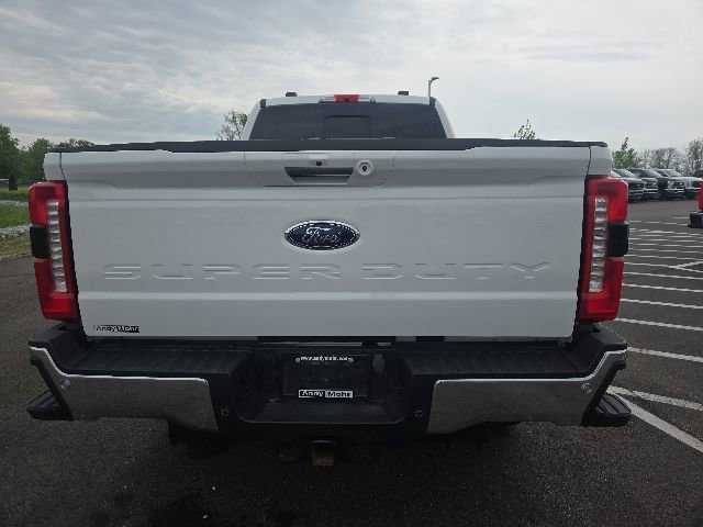 Certified 2024 Ford F350 Lariat w/ Lariat Ultimate Package AWD/4WD image 3