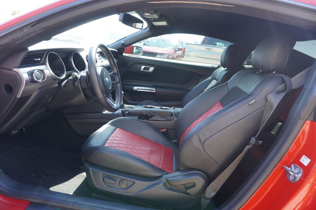 Certified 2020 Ford Mustang Coupe w/ Equipment Group 101A RWD image 7