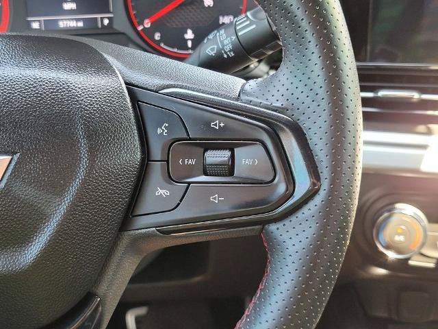 Used 2024 Chevrolet Trax RS w/ Sunroof Package FWD image 26