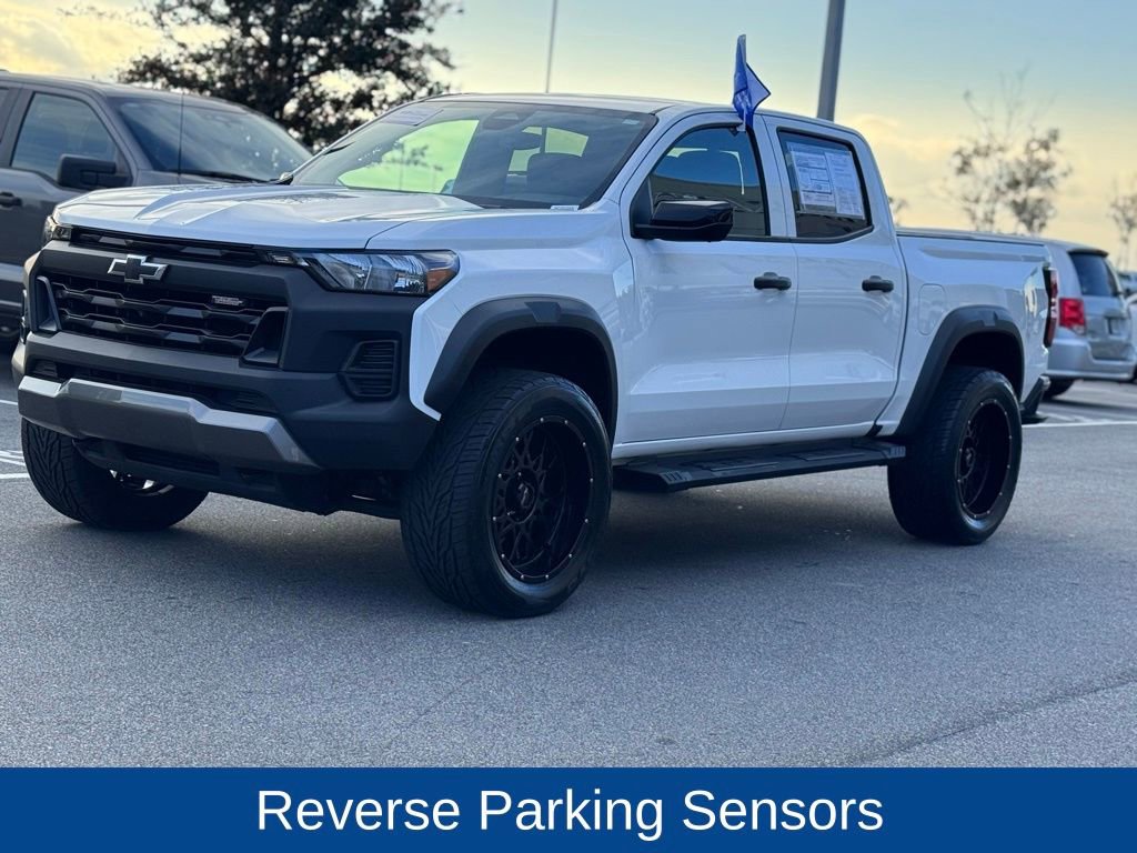 Used 2024 Chevrolet Colorado Trail Boss w/ Technology Package image 4