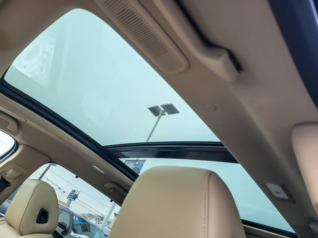 Used 2025 Acura MDX w/ Technology Package image 12