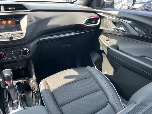 Used 2023 Chevrolet TrailBlazer RS FWD image 15