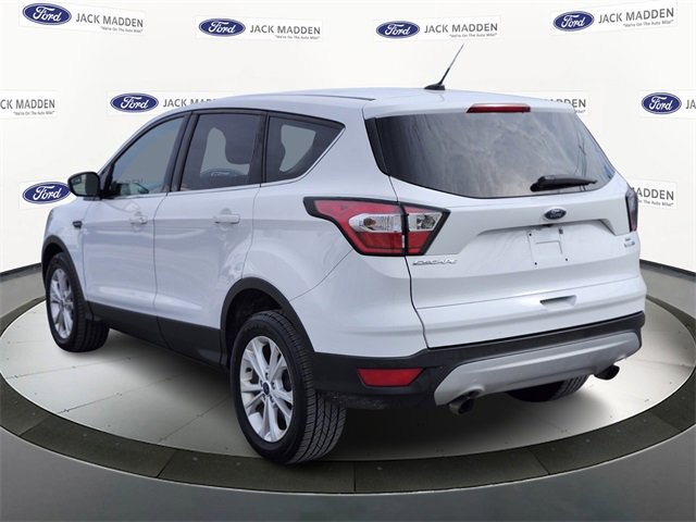 Certified 2017 Ford Escape SE image 3