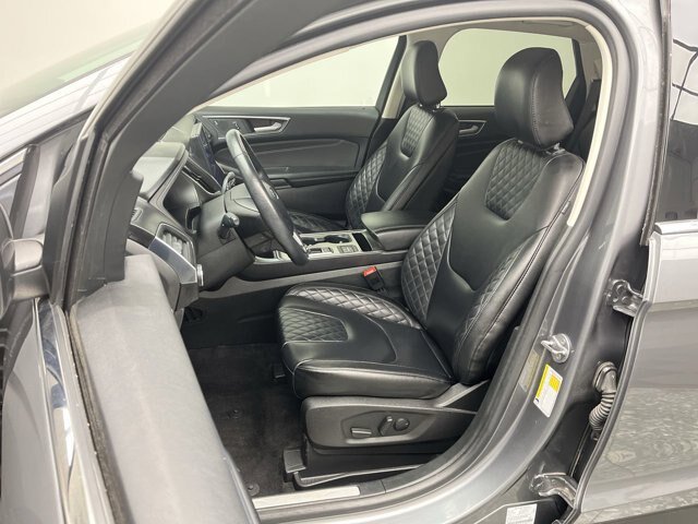 Certified 2024 Ford Edge Titanium AWD/4WD image 9