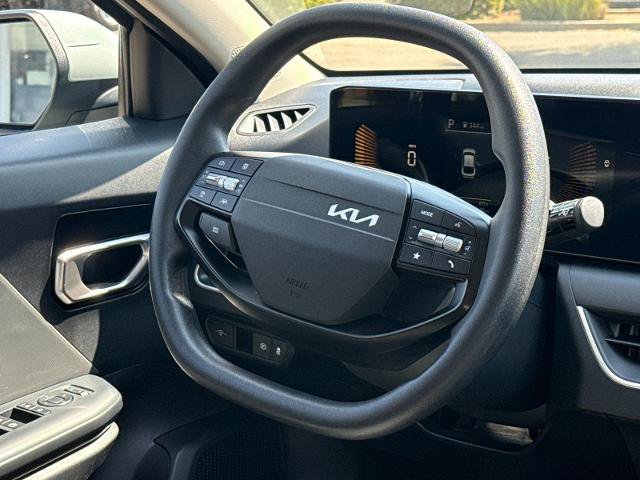 Used 2025 Kia K4 FWD image 19