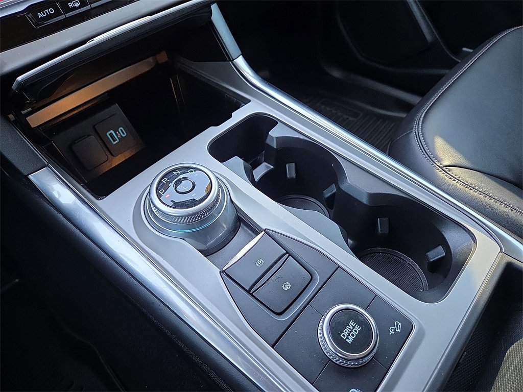 Certified 2023 Ford Explorer XLT w/ Equipment Group 202A image 26