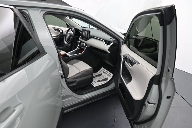 Used 2022 Toyota RAV4 Adventure w/ Convenience Package AWD/4WD image 14