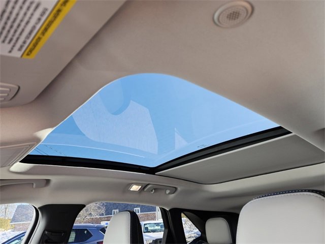 Certified 2025 Ford Escape Platinum w/ Premium Technology Package image 20