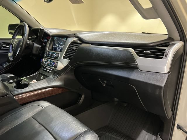 Used 2017 GMC Yukon SLT AWD/4WD image 27