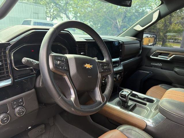 Used 2023 Chevrolet Silverado 1500 High Country image 9