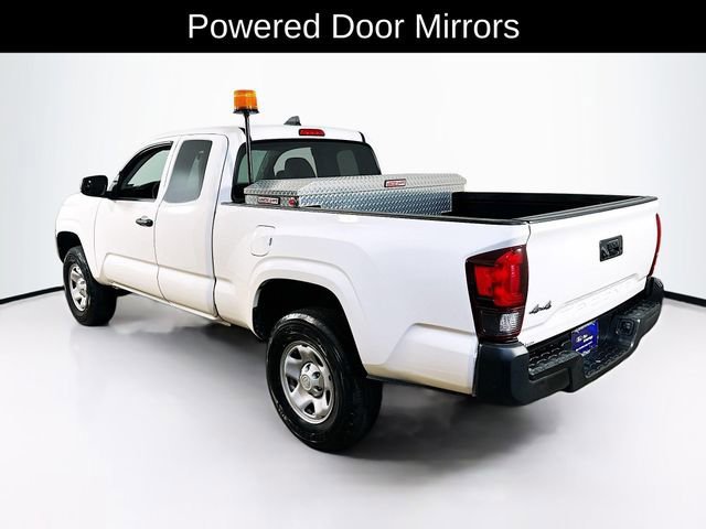 Used 2022 Toyota Tacoma SR AWD/4WD image 3