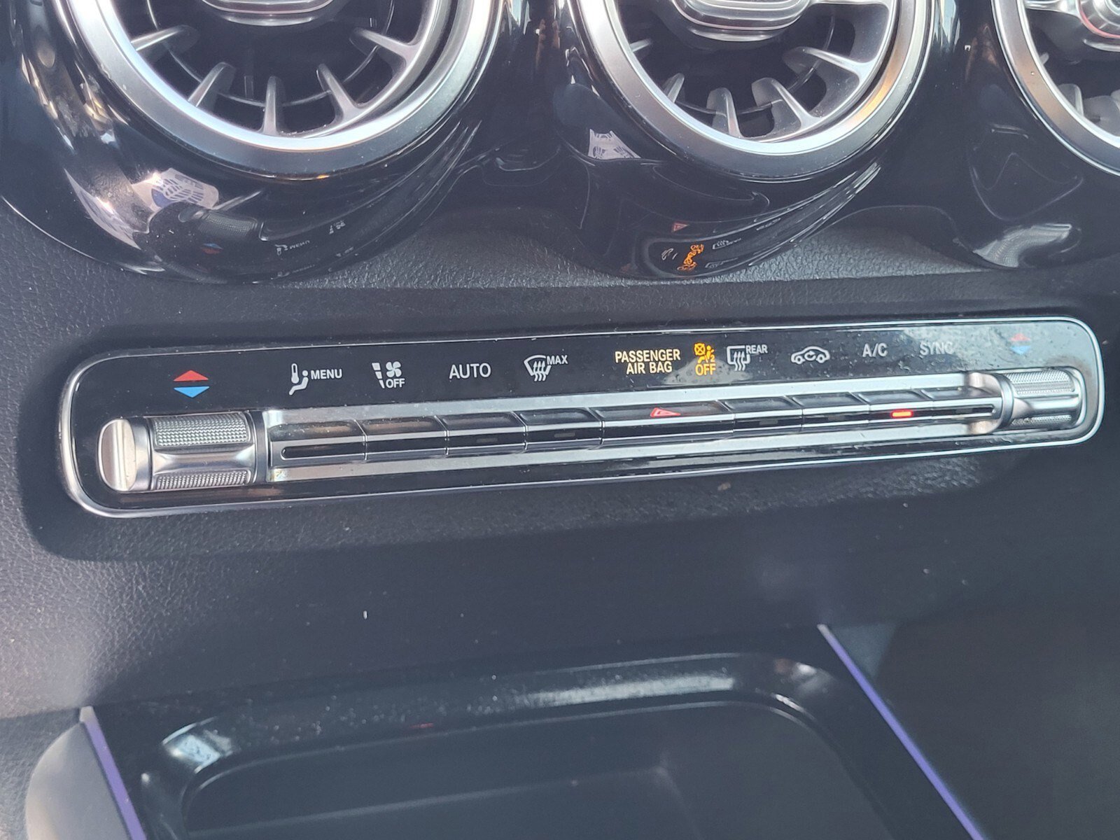 Used 2021 Mercedes-Benz GLB 250 image 22