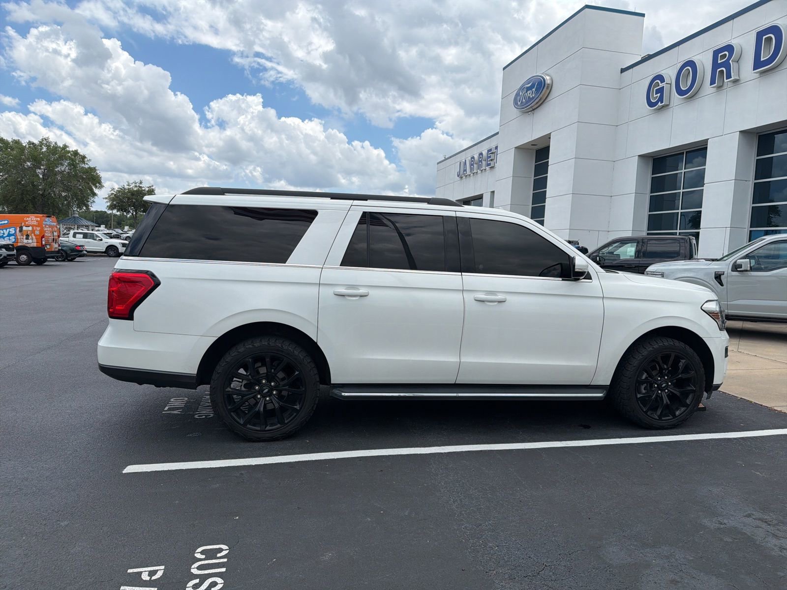 Certified 2022 Ford Expedition Max XLT RWD image 5