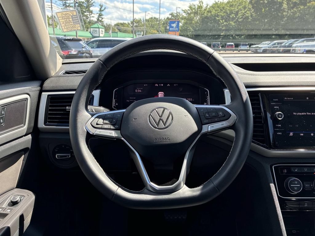 Used 2023 Volkswagen Atlas SE AWD/4WD image 19