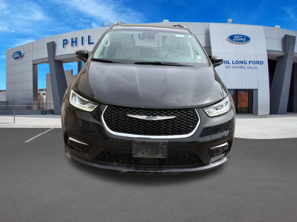 Used 2021 Chrysler Pacifica Touring-L AWD/4WD image 9