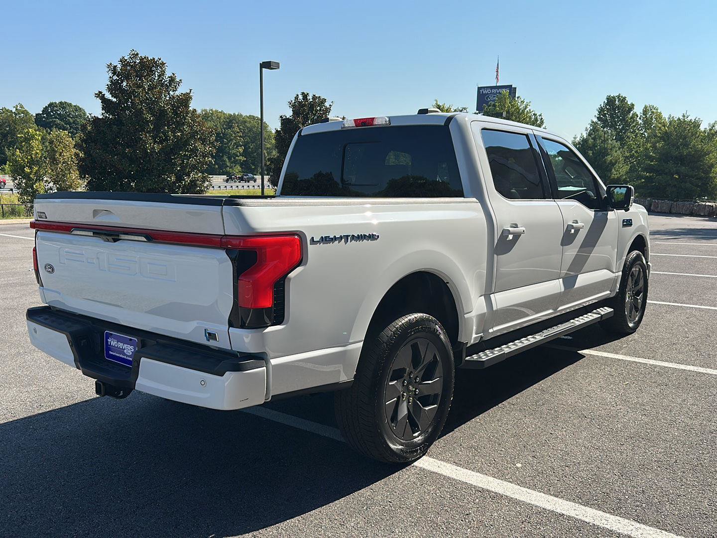 Certified 2025 Ford F150 Lightning Lariat AWD/4WD image 5
