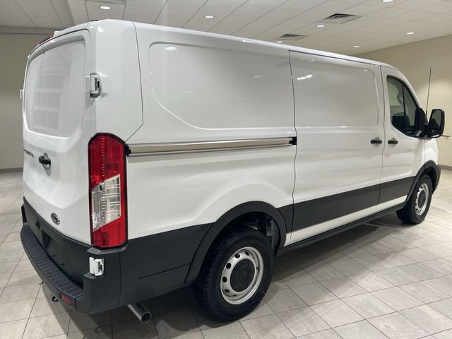 Certified 2024 Ford Transit 150 Low Roof RWD image 5