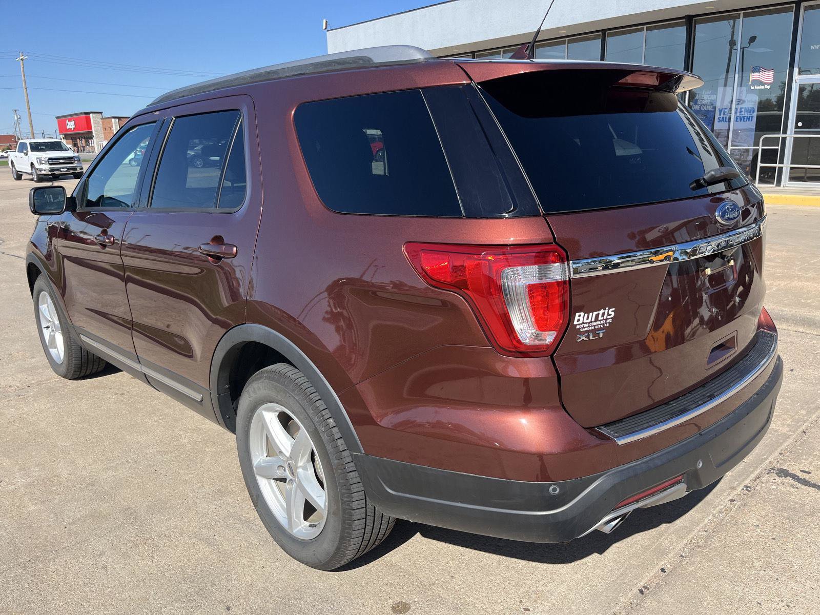Certified 2018 Ford Explorer XLT w/ Equipment Group 201A FWD image 6