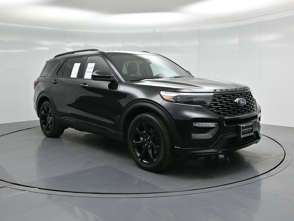Certified 2022 Ford Explorer ST-Line w/ Class IV Trailer Tow Package image 59